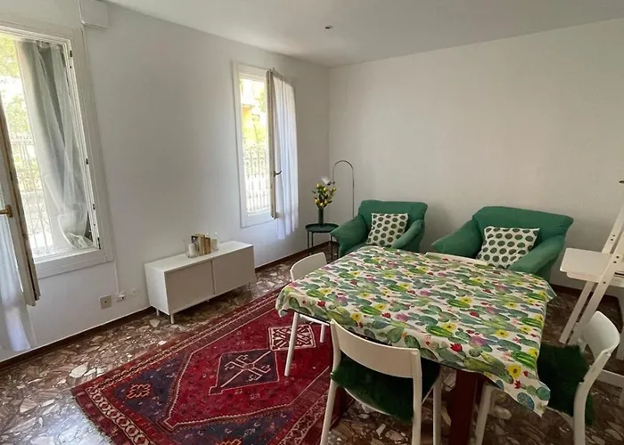 Flat In The Heart Of Lido *